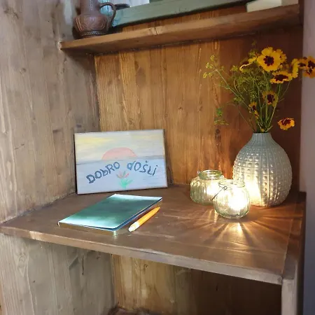 לינה וארוחת בוקר Margarita 3*