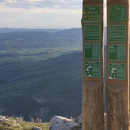 Margarita לינה וארוחת בוקר