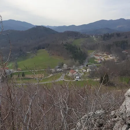 לינה וארוחת בוקר Margarita 3*